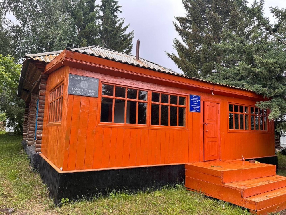 Аққұбалармен фитнес порно